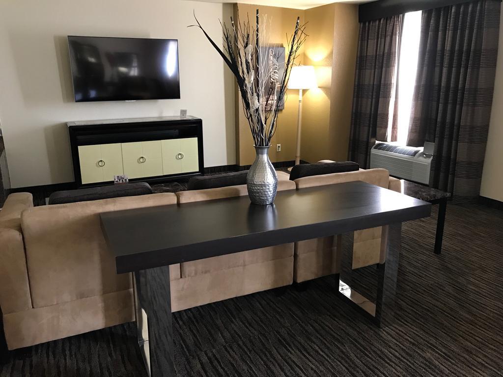 Ramada By Wyndham Terrible'S Hotel & Casino Jean Zewnętrze zdjęcie