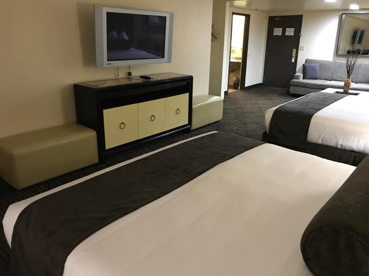 Ramada By Wyndham Terrible'S Hotel & Casino Jean Zewnętrze zdjęcie