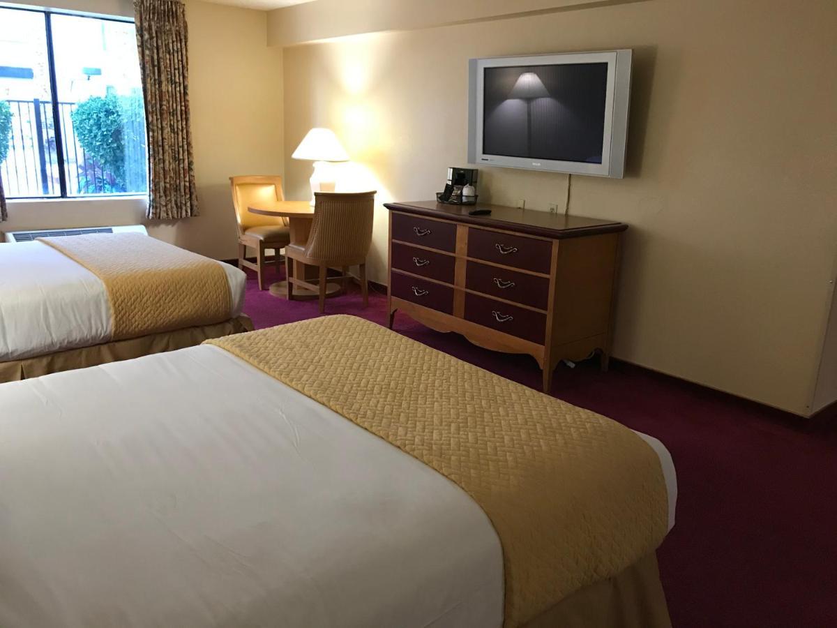 Ramada By Wyndham Terrible'S Hotel & Casino Jean Zewnętrze zdjęcie